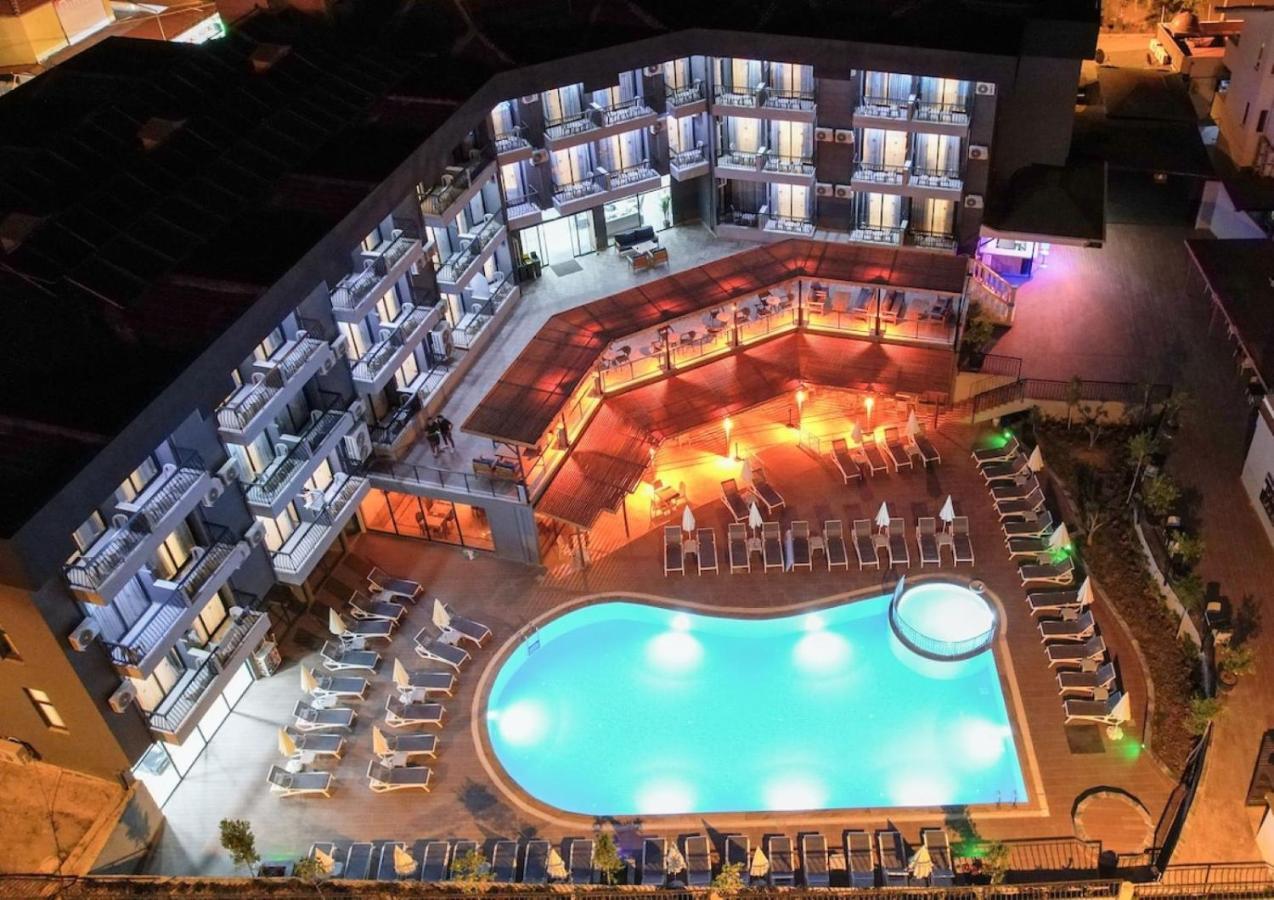 Clover Magic Park Side Hotel 外观 照片