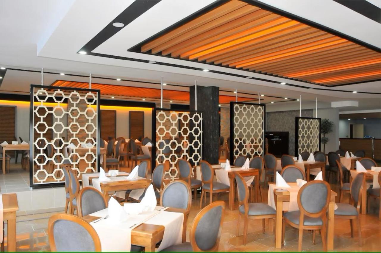 Clover Magic Park Side Hotel 外观 照片