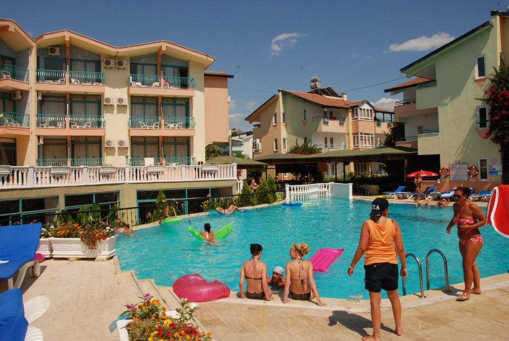 Clover Magic Park Side Hotel 外观 照片